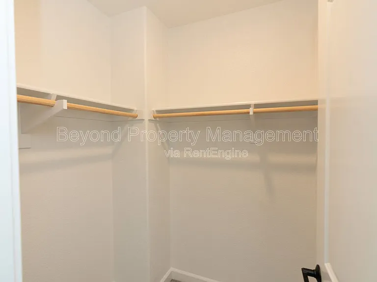 2126 Senita Dr — Photo 15