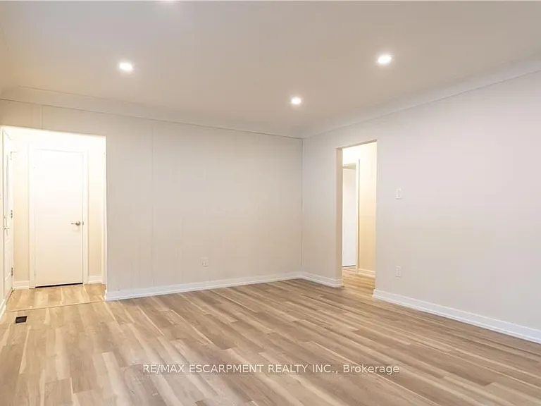 9 W 22nd St #1 — Photo 8