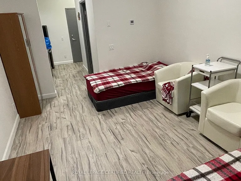 77 Leland St #108 — Photo 35