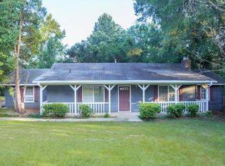 240 Deer Run Rd, Ellenwood, GA 30294
