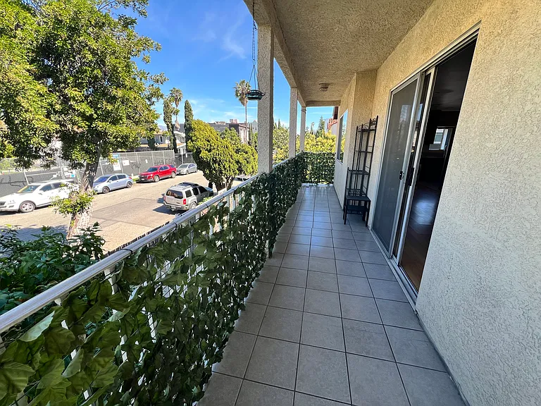 5646 La Mirada Ave #2 — Photo 17