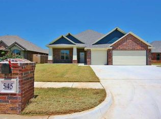 545 W Pine Rose Court Way, Mustang, OK 73064