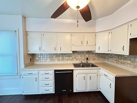 4th image of 304 E Siebenthaler Ave