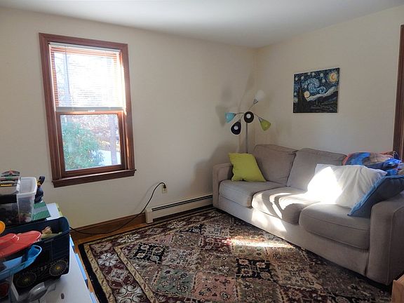 3rd image of 172 Lunns Way