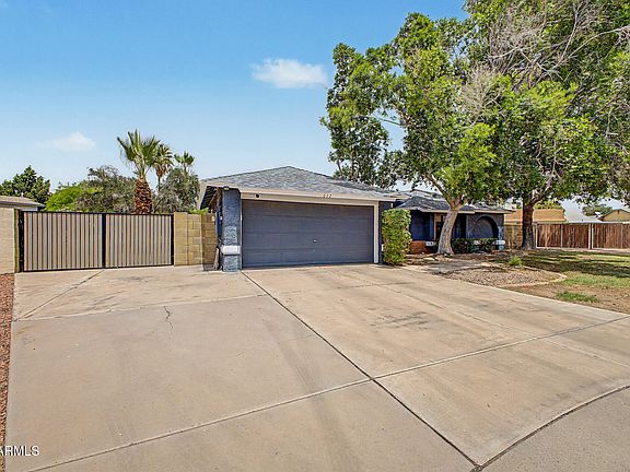 2nd image of 632 N BALBOA Circle
