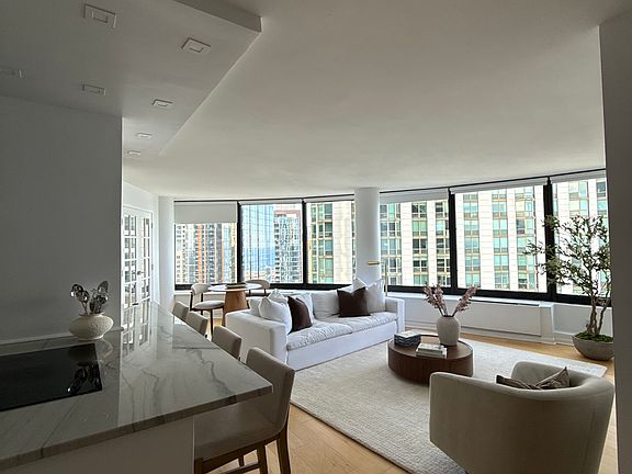 3rd image of 155 N Harbor Dr APT 3504