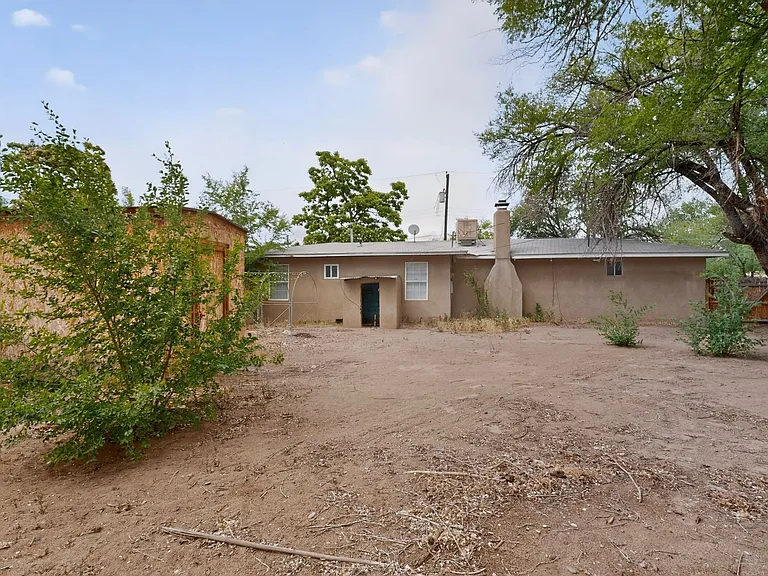 1846 Henry Cir SW — Photo 49