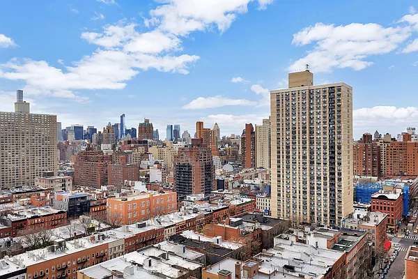 Rented by Cooper & Cooper Real Estate | media 3