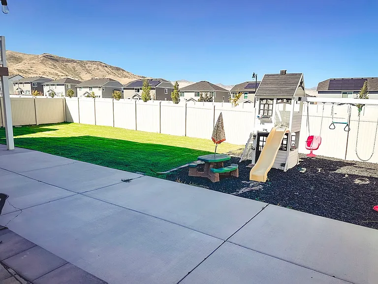 W Bartlett Dr — Photo 10