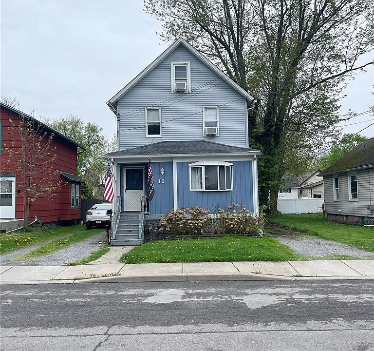 1st image of 19 Loretta St