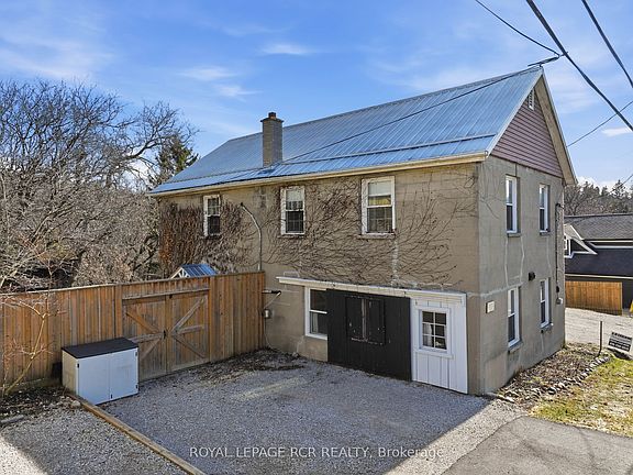 3rd image of 435 Kettleby Rd