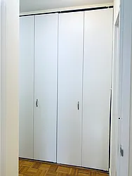 Rented by R New York