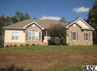 6530 Willowbottom Rd, Hickory, NC 28602