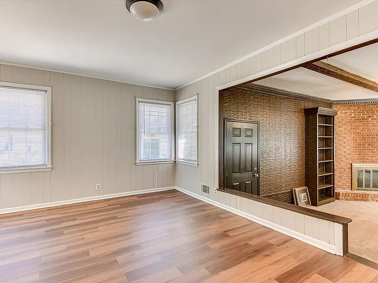 2705 Bolling Rd — Photo 17
