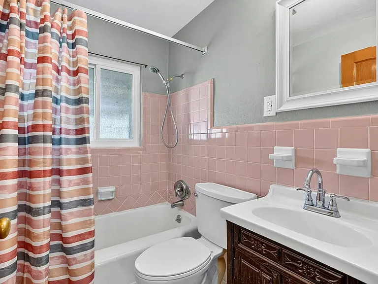 9826 Ravensbrook Dr — Photo 14