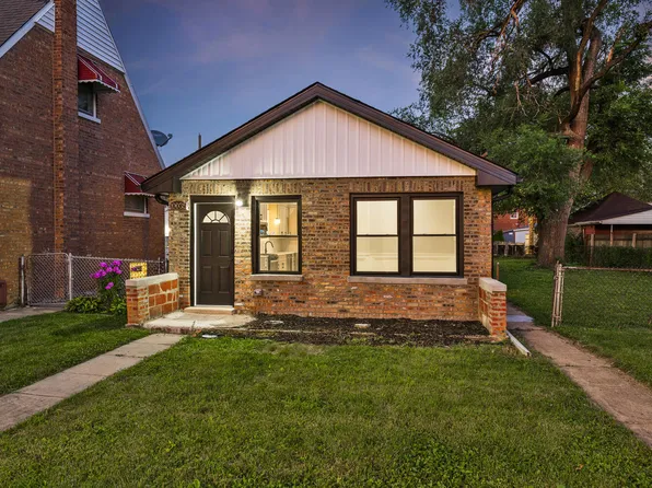 10035 S Peoria St, Chicago, IL 60643