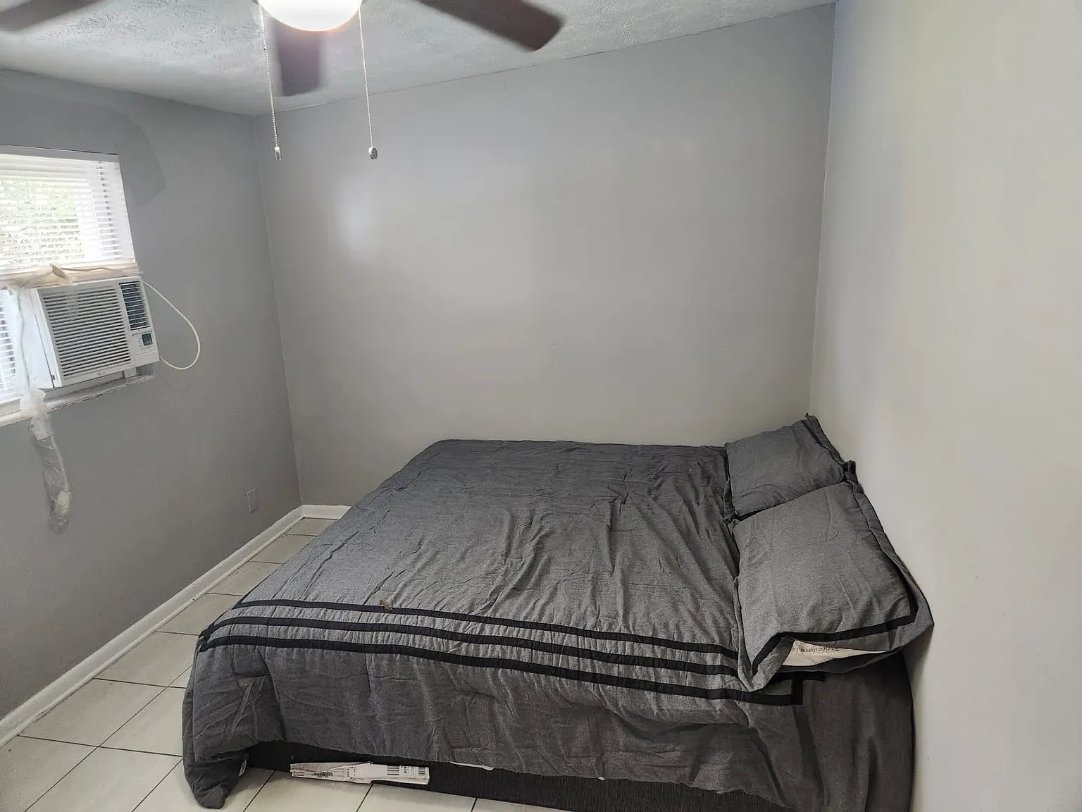 1 bed, $1,000 — Photo 2
