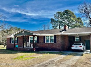 1005 Charlie Watts Rd, Maxton, NC 28364