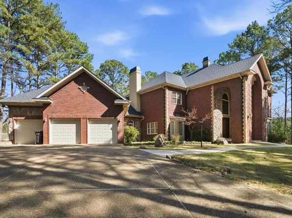 12 Loyola Ln, Hot Springs Village, AR 71909