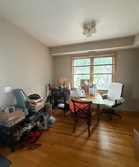 Eat in kitchen