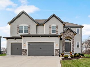 19004 Skyview Ln, Spring Hill, KS 66083