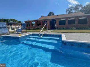 804 Pineview Pl, Baltimore, MD 21220