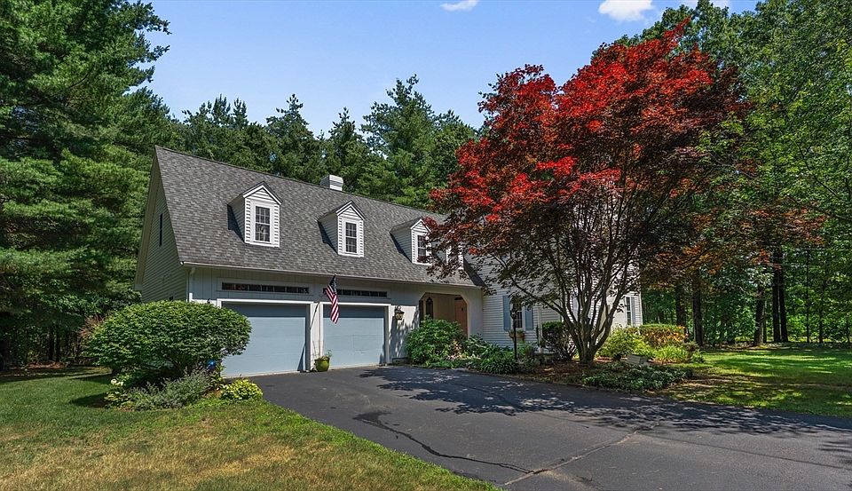 1st image of 6 New Pond Rd