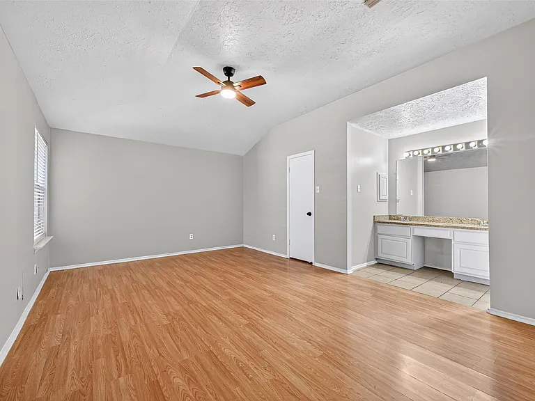 2310 Woodwind Dr — Photo 31