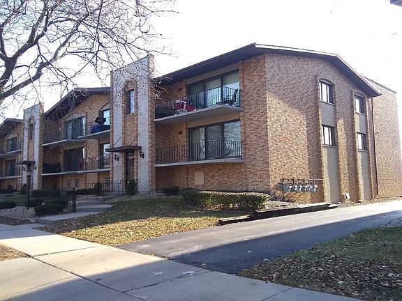 3rd image of 4109 W 93rd Pl