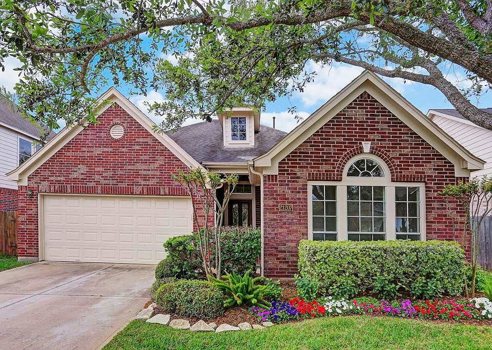 1st image of 21207 Willow Glade Dr