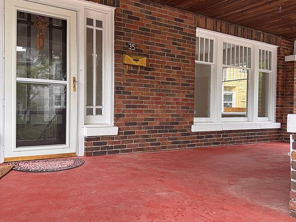 3rd image of 35 E King St