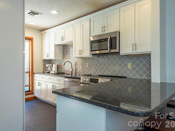5th image of 128 Quail Run Ct #1626