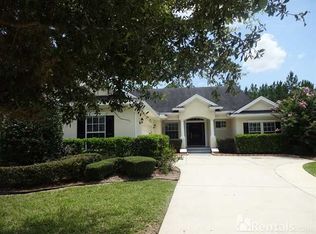 8035 Mount Ranier Dr, Jacksonville, FL 32256