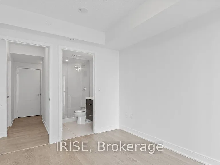 50 Wellesley St E #2602 — Photo 15