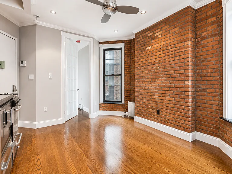 5 W 103rd St #2RW — Photo 2