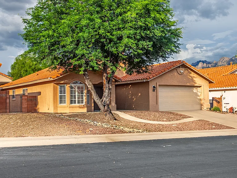 685 W Placita Vega Vis — Photo 49