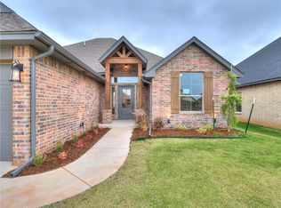 11717 SW 47th St, Mustang, OK 73064