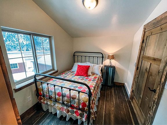 3rd image of 165 Speedway Ave #2A