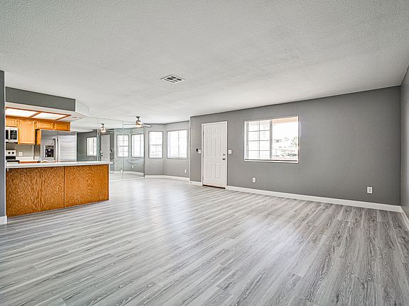 3rd image of 8410 Eldora Ave Unit 1005