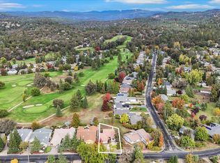 18098 Lake Forest Dr, Penn Valley, CA