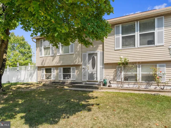 1908 Sue Creek Dr, Essex, MD 21221