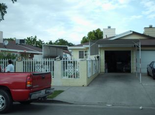 691 Seville Dr, Merced, CA 95341