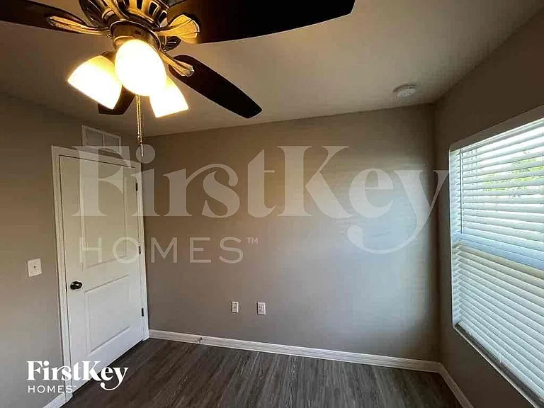 1005 NW 13th Ave — Photo 25