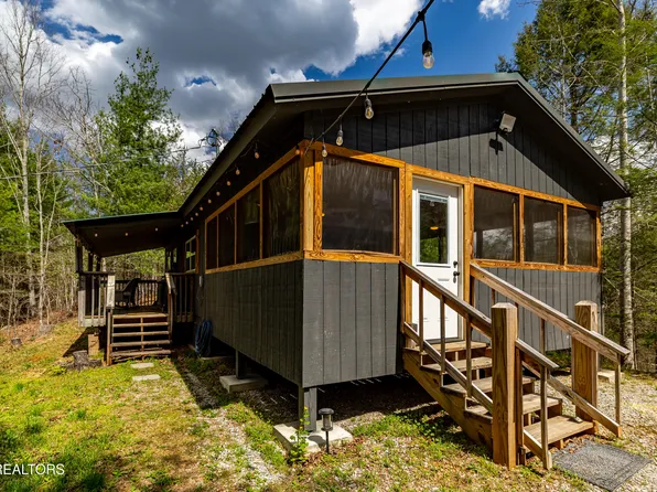 1700 Rafter Rd, Tellico Plains, TN 37385