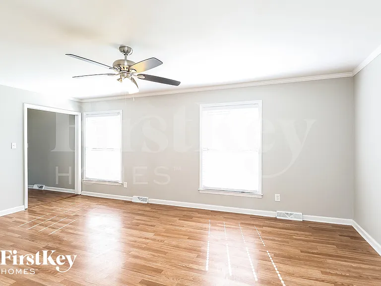 3313 Cross Winds Rd — Photo 9