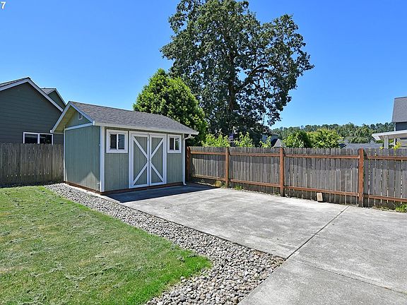 4th image of 527 Windflower Dr