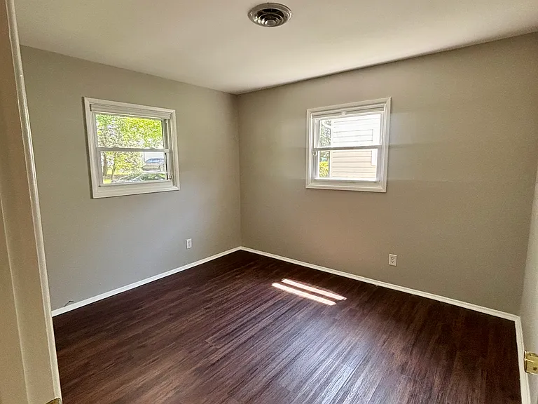 1677 Falke Dr — Photo 12