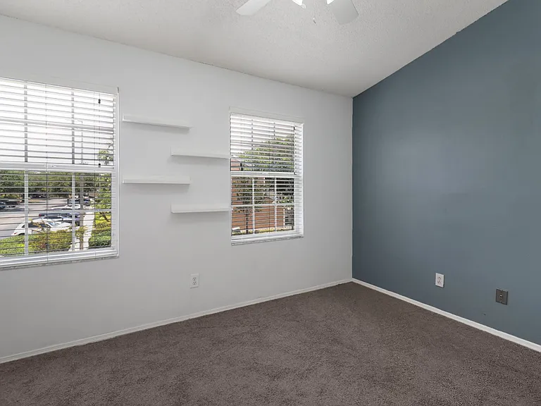6367 Bayside Key Dr — Photo 18