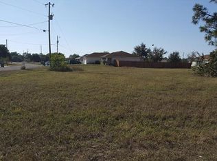 506 NE 3rd Pl, Cape Coral, FL 33909