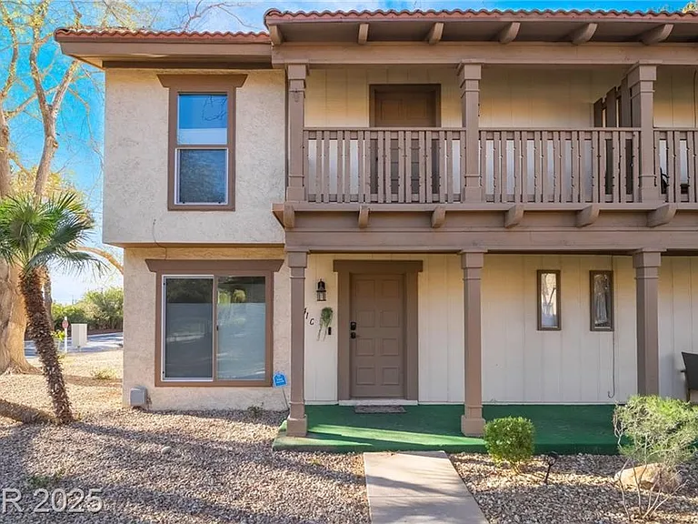 3141 Pinehurst Dr #C — Photo 5